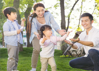 创世大发新家庭养育公益项目